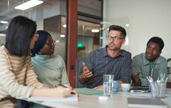 a list of top 10 job interview mistakes to avoid.